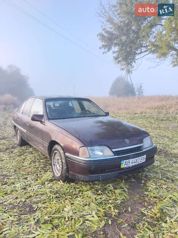 Седан Opel Omega 1993 в Виннице