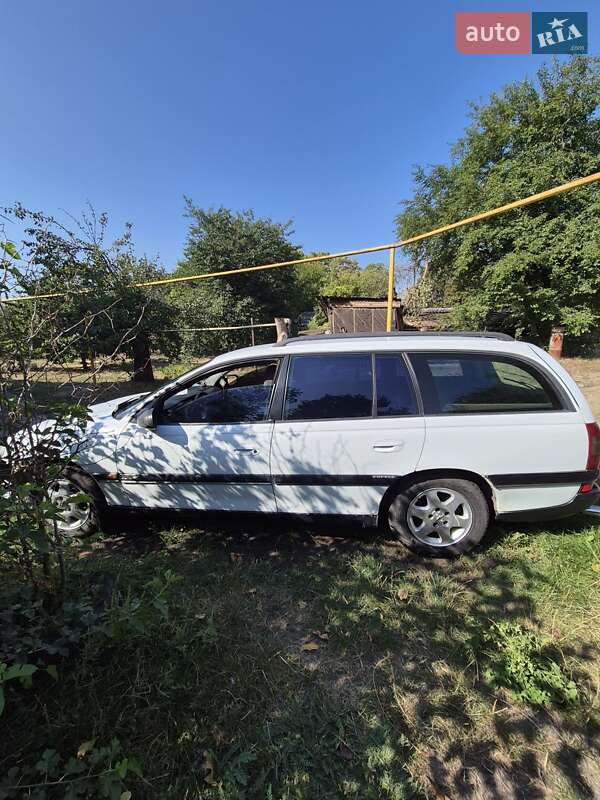 Універсал Opel Omega 1994 в Кропивницькому