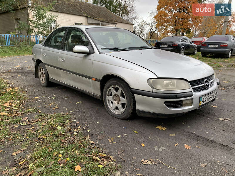Седан Opel Omega 1996 в Баранівці