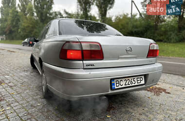 Седан Opel Omega 2000 в 
