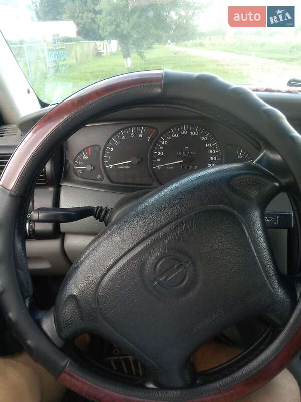 Седан Opel Omega 1994 в Луцьку фото 8 Седан Opel Omega 1994 в Луцьку