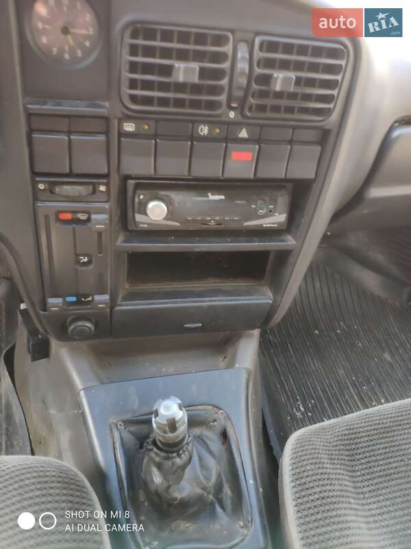 Седан Opel Omega 1990 в Красилове фото 5 Седан Opel Omega 1990 в Красилове