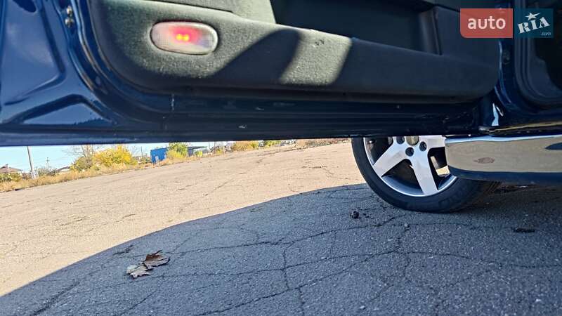 Седан Opel Omega 2000 в Николаеве