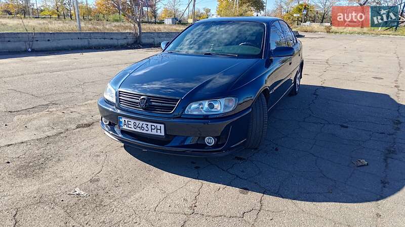 Седан Opel Omega 2000 в Николаеве