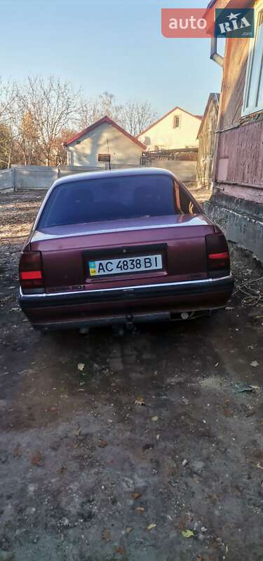 Седан Opel Omega 1992 в Владимире фото 3 Седан Opel Omega 1992 в Владимире