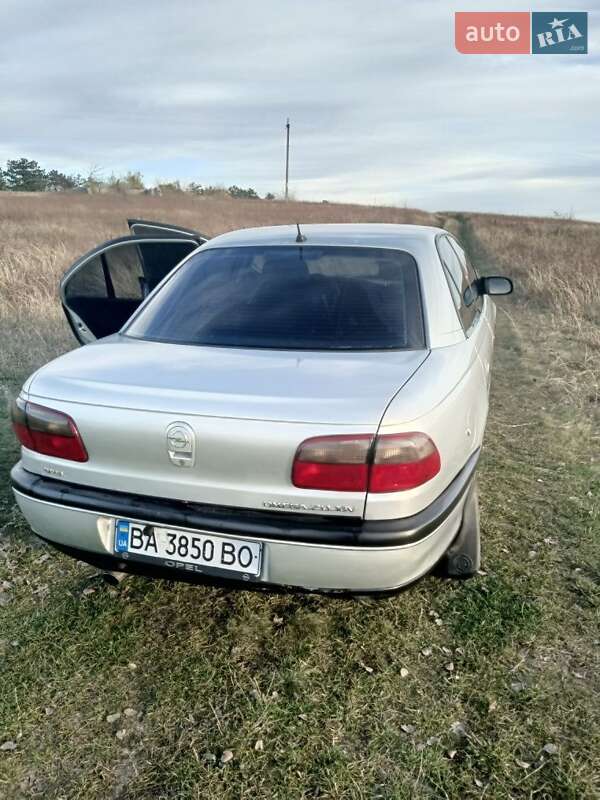 Седан Opel Omega 1999 в Светловодске фото 5 Седан Opel Omega 1999 в Светловодске