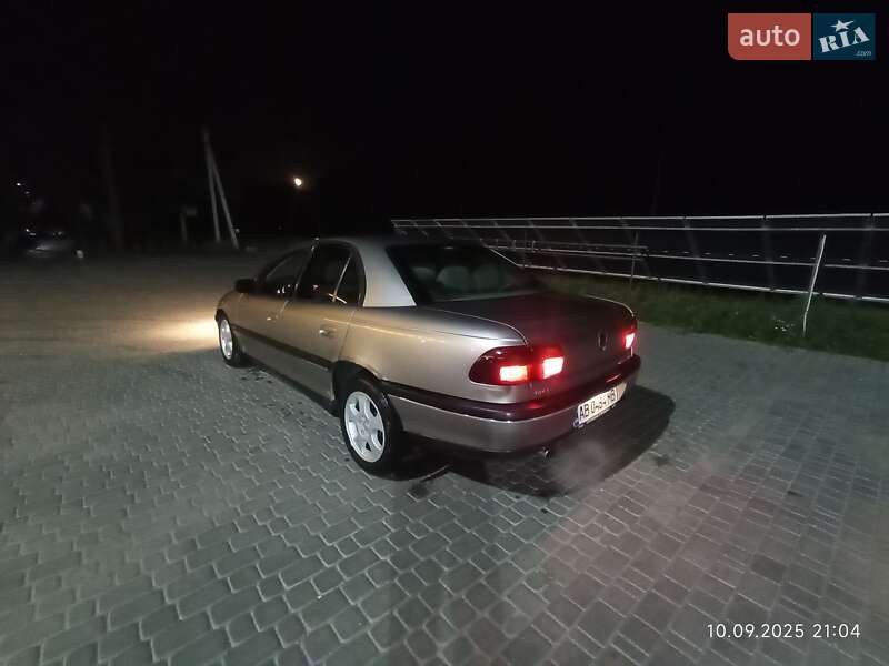Седан Opel Omega 1999 в Виннице