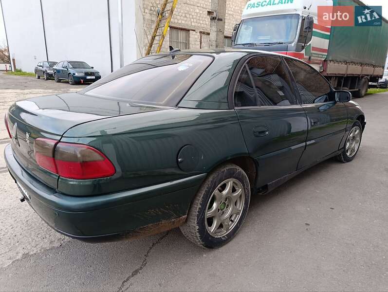 Седан Opel Omega 1994 в Луцке фото 2 Седан Opel Omega 1994 в Луцке