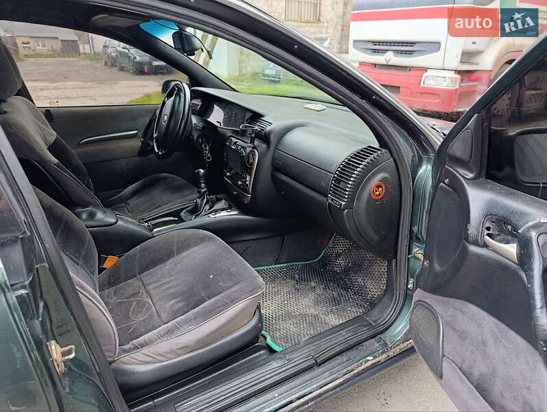 Седан Opel Omega 1994 в Луцке фото 15 Седан Opel Omega 1994 в Луцке