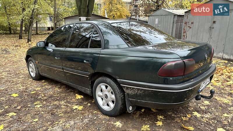 Седан Opel Omega 1997 в Харькове
