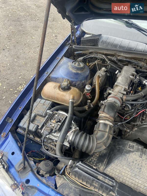 Седан Opel Omega 1989 в Киеве