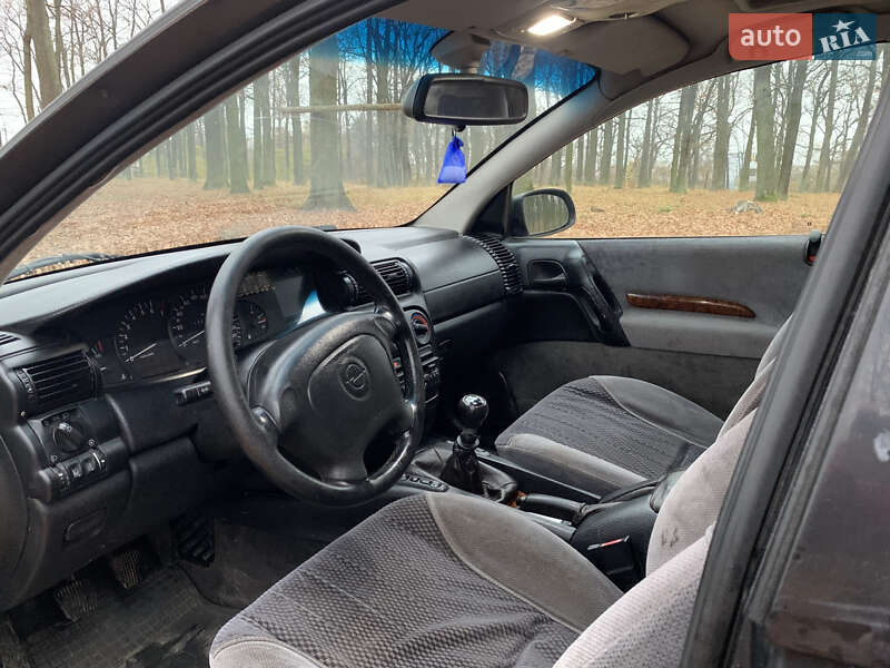 Універсал Opel Omega 1995 в Ківерцях фото 9 Універсал Opel Omega 1995 в Ківерцях