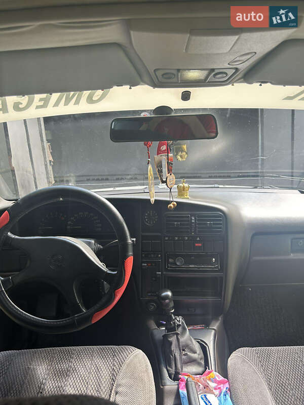 Седан Opel Omega 1988 в Глибокій фото 3 Седан Opel Omega 1988 в Глибокій