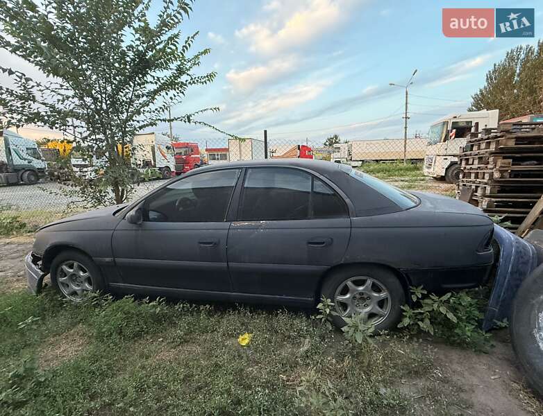 Седан Opel Omega 1995 в Дніпрі