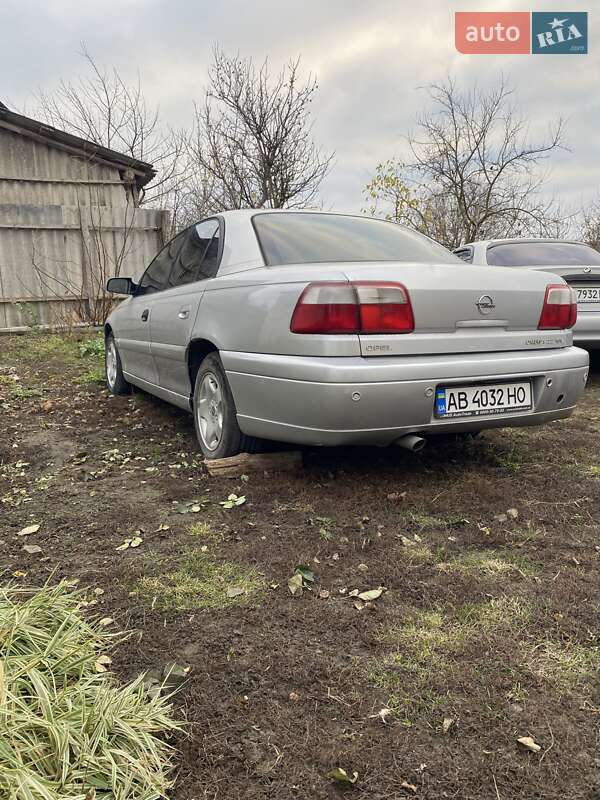 Седан Opel Omega 2000 в Чечельнике
