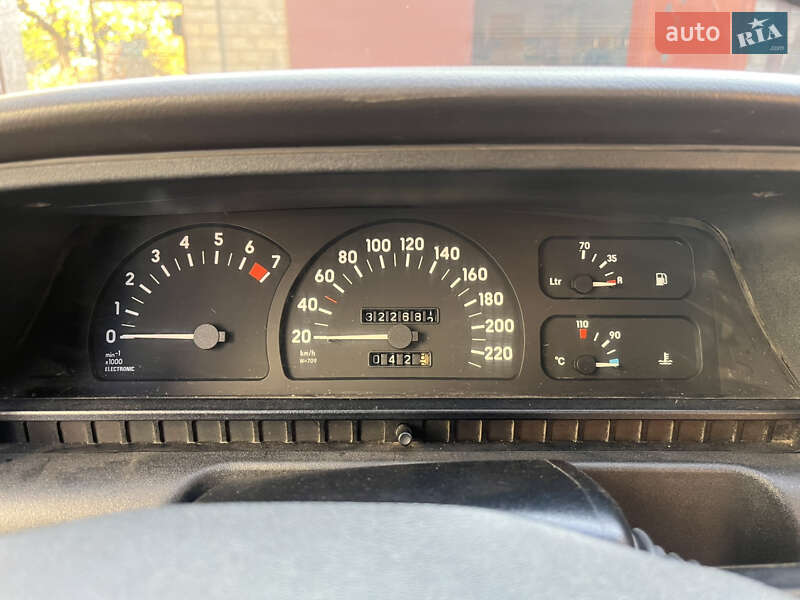 Седан Opel Omega 1987 в Ізмаїлі