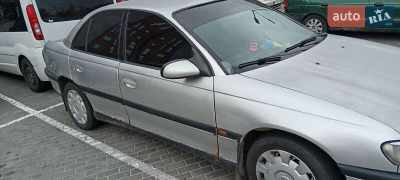 Седан Opel Omega 1995 в Дніпрі