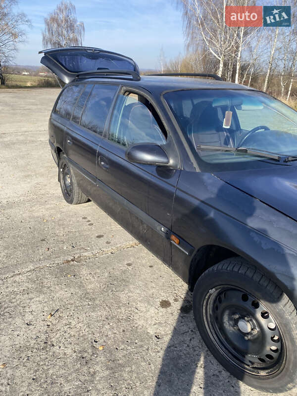 Универсал Opel Omega 1998 в Деражне