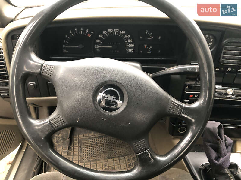 Седан Opel Omega 1987 в Володимирі фото 13 Седан Opel Omega 1987 в Володимирі