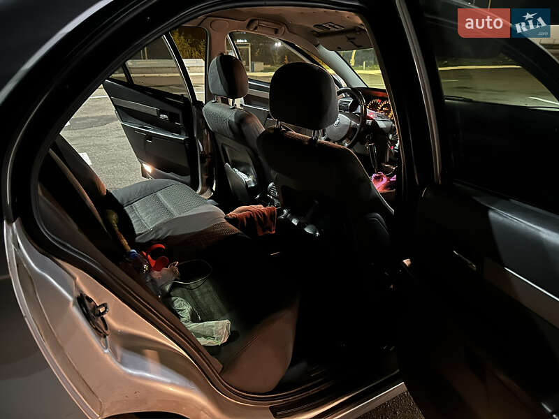 Седан Opel Omega 2002 в Яготине