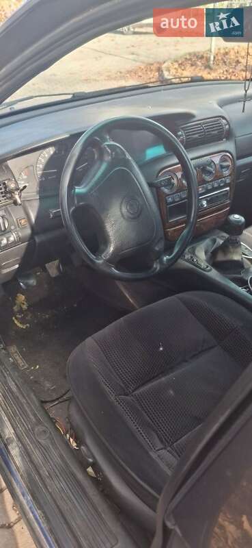 Седан Opel Omega 1994 в Львове