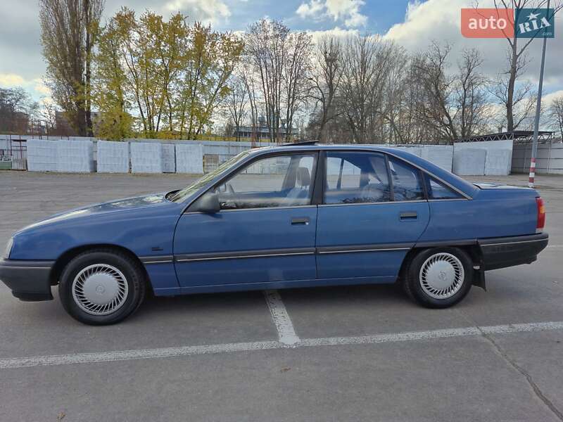 Седан Opel Omega 1987 в Кременчуге