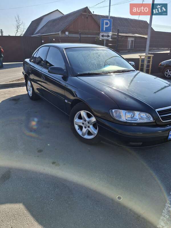 Opel Omega 2003