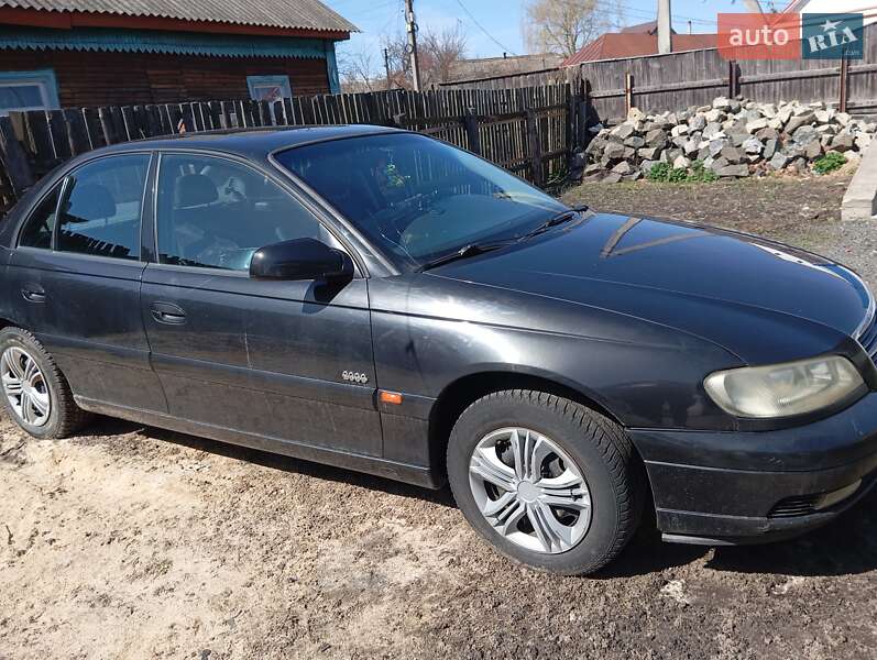 Opel Omega 2000