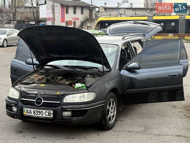 Універсал Opel Omega 1996 в Києві