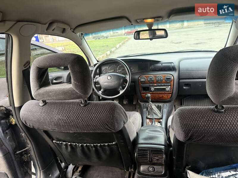 Універсал Opel Omega 1996 в Києві