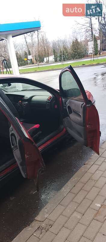 Универсал Opel Omega 1998 в Умани