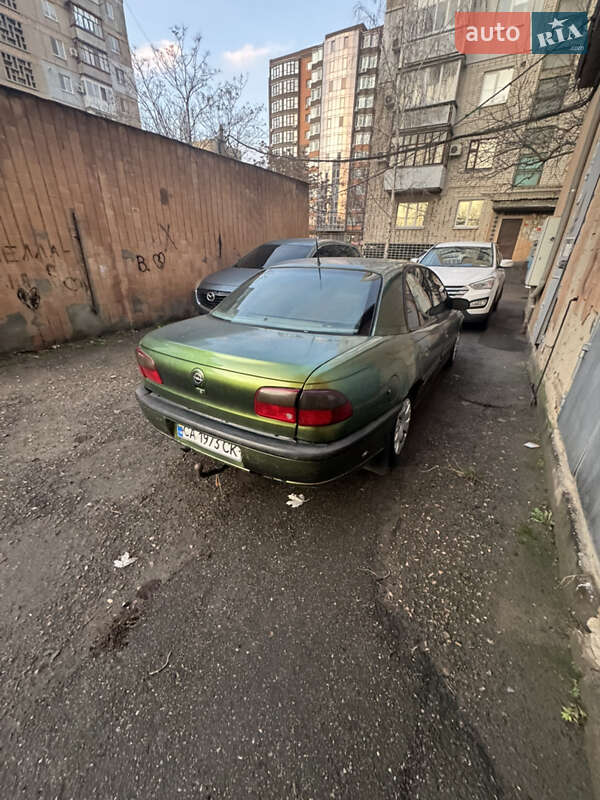 Седан Opel Omega 1994 в Кропивницком