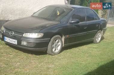 Седан Opel Omega 1999 в Драгово