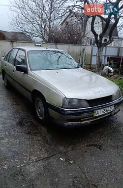 Седан Opel Omega 1988 в Фастове