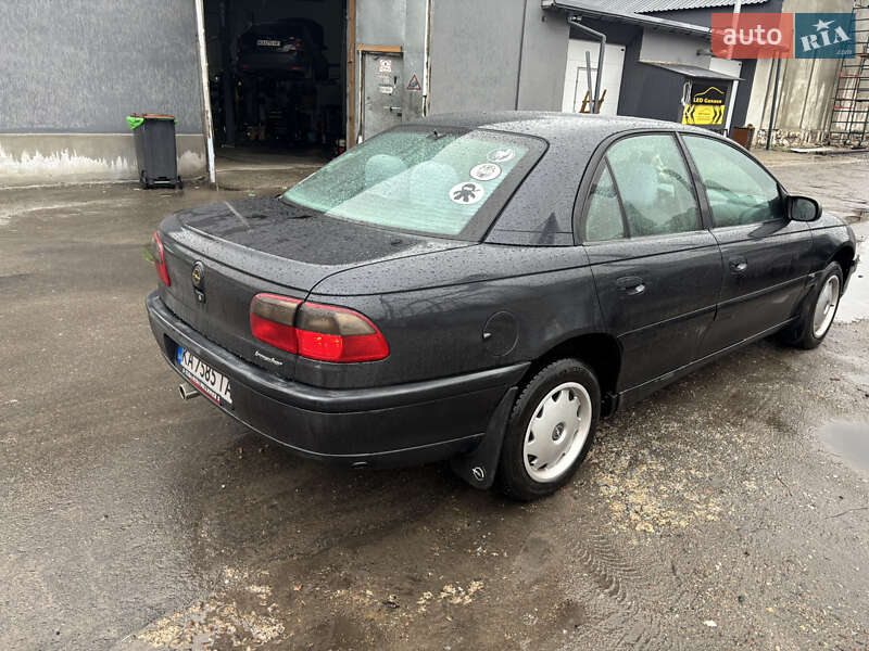 Седан Opel Omega 1996 в Киеве фото 5 Седан Opel Omega 1996 в Киеве