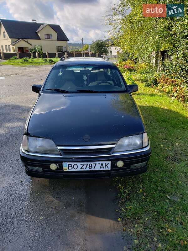 Універсал Opel Omega 1993 в Тернополі