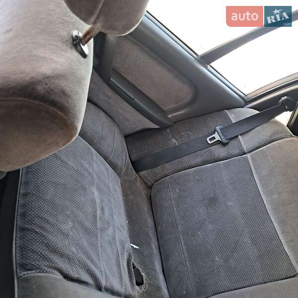 Седан Opel Omega 1989 в Дрогобыче