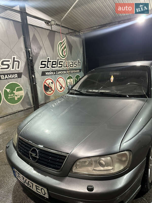 Седан Opel Omega 2000 в Черновцах