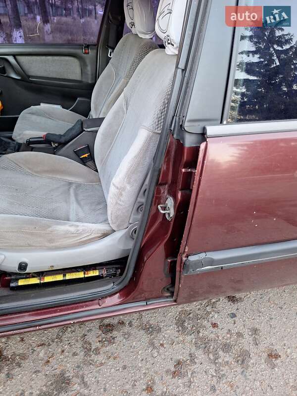 Седан Opel Omega 1990 в Полтаві