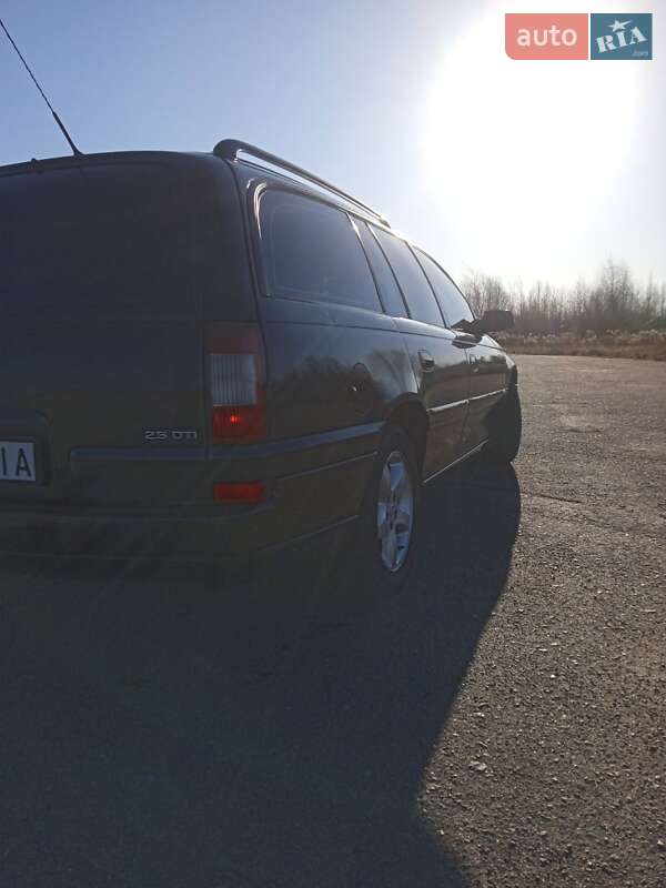 Универсал Opel Omega 2003 в Березному