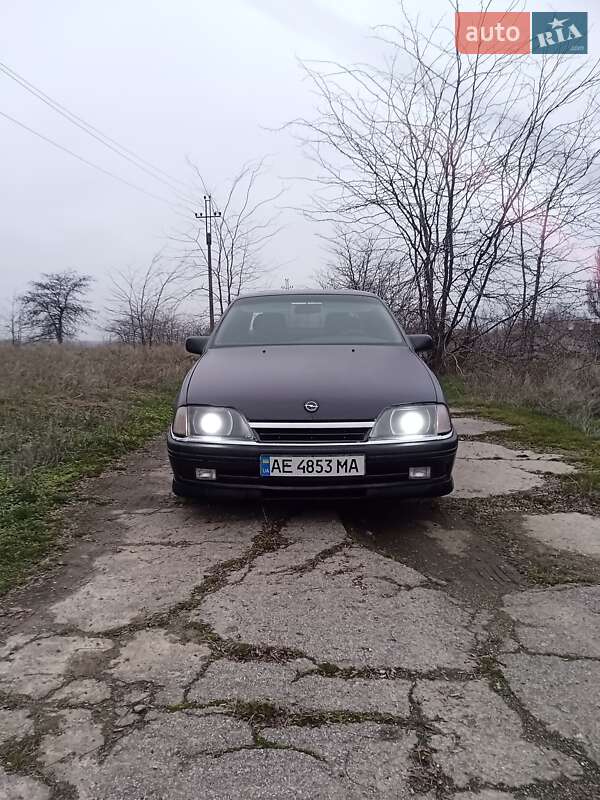 Opel Omega 1993 Opel Omega 1993