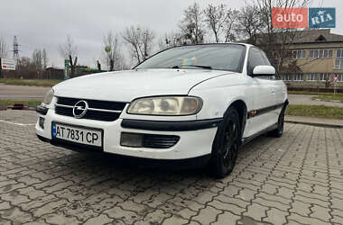 Седан Opel Omega 1995 в Калуше