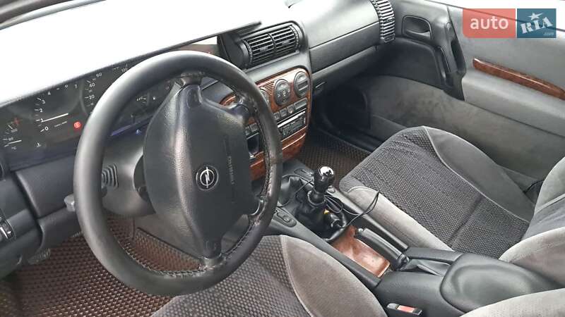 Седан Opel Omega 1996 в Львове фото 2 Седан Opel Omega 1996 в Львове