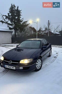 Седан Opel Omega 1998 в Києві