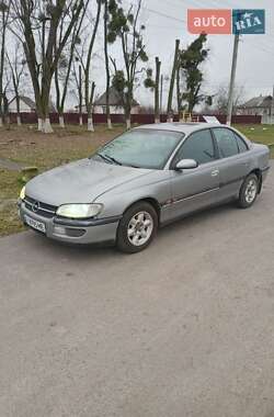 Седан Opel Omega 1994 в Фастове