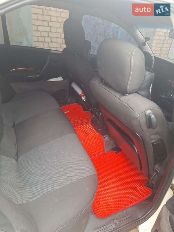 Седан Opel Omega 1998 в Николаеве