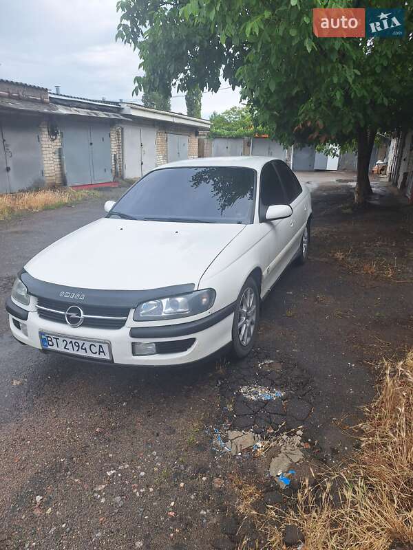 Седан Opel Omega 1998 в Николаеве