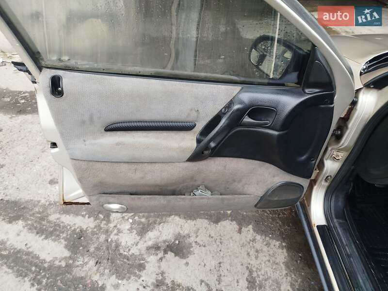 Седан Opel Omega 1995 в Тарасовке