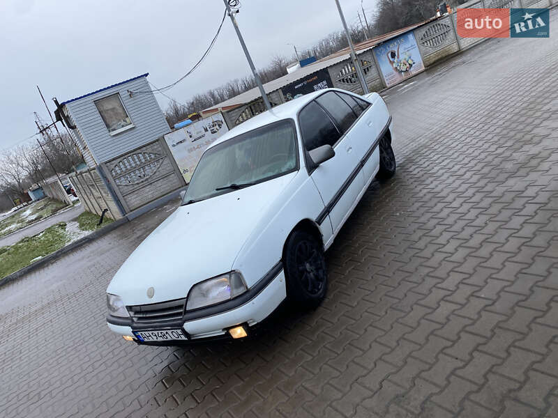 Седан Opel Omega 1988 в Кривому Розі