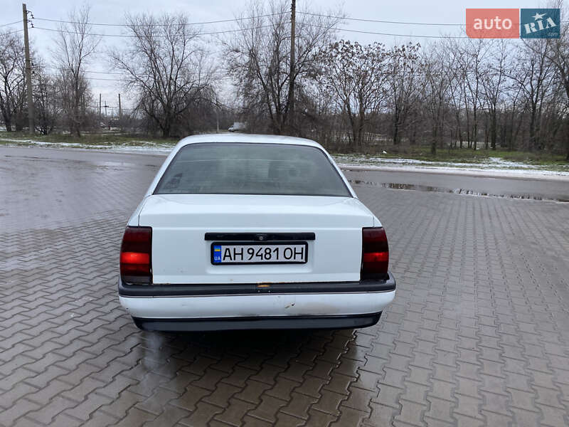 Седан Opel Omega 1988 в Кривому Розі